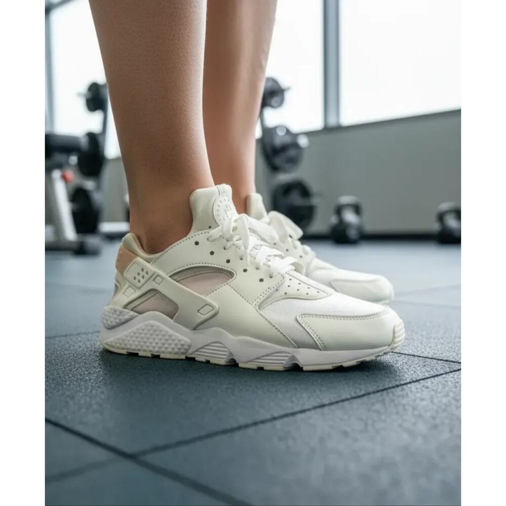 Nike Air Huarache Run Women Size 9 White "Sanddrift/Sail" Trainer